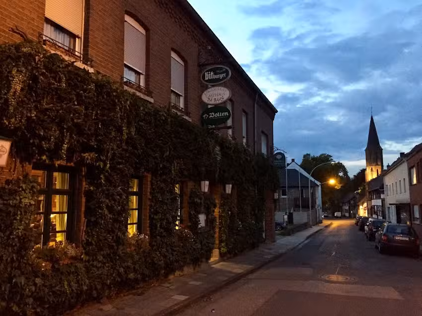 Engemanns Gasthaus D&auml; Baas