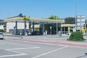 Eni Service Station