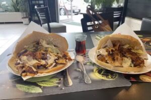 Essah Urfa Lahmacun