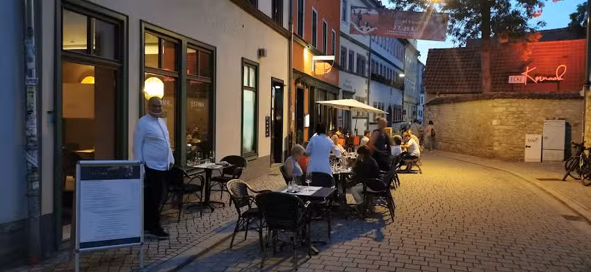 ESTIMA by Catalana | Casual Fine Dining Restaurant
