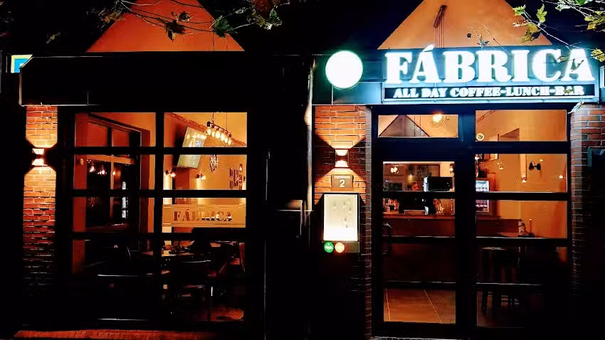F&aacute;brica All Day Coffee and Lunch Bar