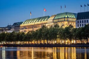 Fairmont Hotel Vier Jahreszeiten