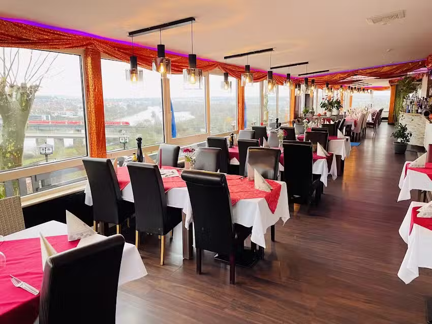 Felsenkeller &ndash; Bella Tandoori Restaurant &ndash; Pizzeria & Eiscaf&eacute;