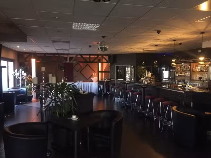 Fey Caf&eacute; & Cocktailbar