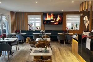 Fillion Cafe Hotel Restaurant