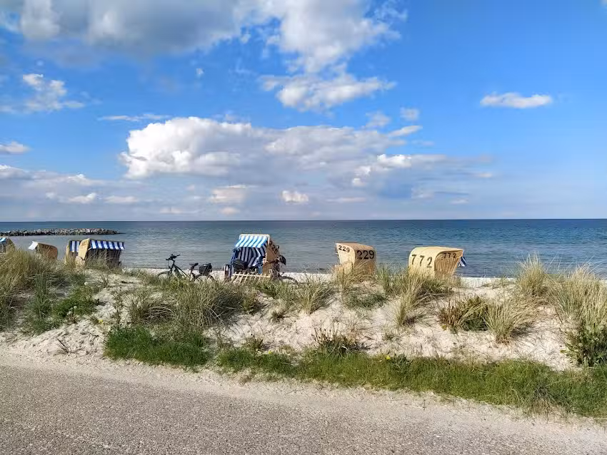 Fischr&auml;ucherei R&ouml;nnau &ndash; Bei Heidi