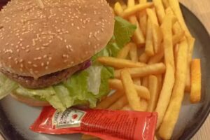 Flavours Restaurant & Biergarten