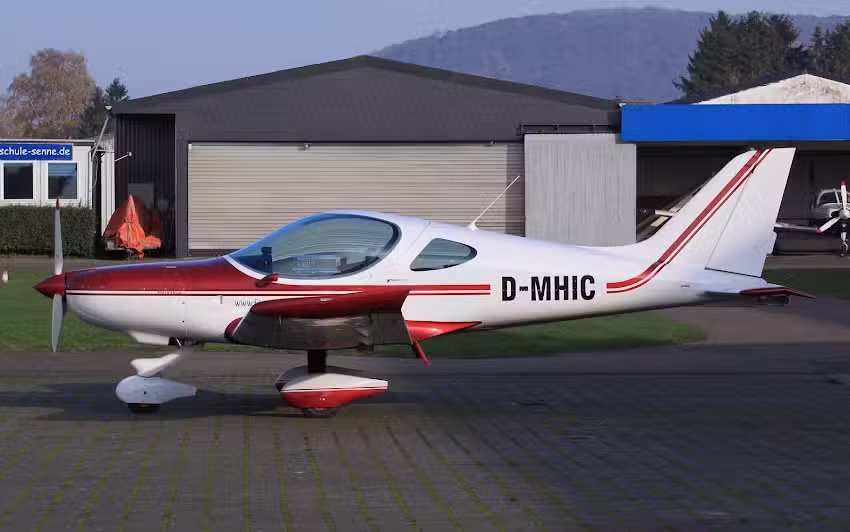 Flugplatz Porta Westfalica &ndash; EDVY