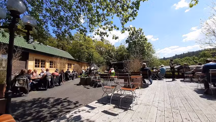 Fr&auml;nkies H&uuml;tte am M&ouml;hnesee