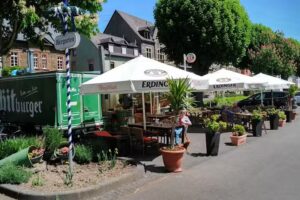 Franks Cafe & Bistro