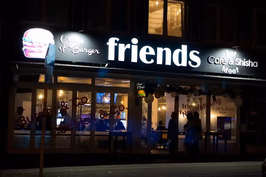 Friends Caf&eacute; & Shisha & Burgerhouse