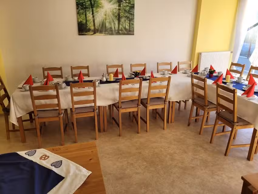Fr&uuml;hst&uuml;ck Caf&eacute;-Bistro Piroschka