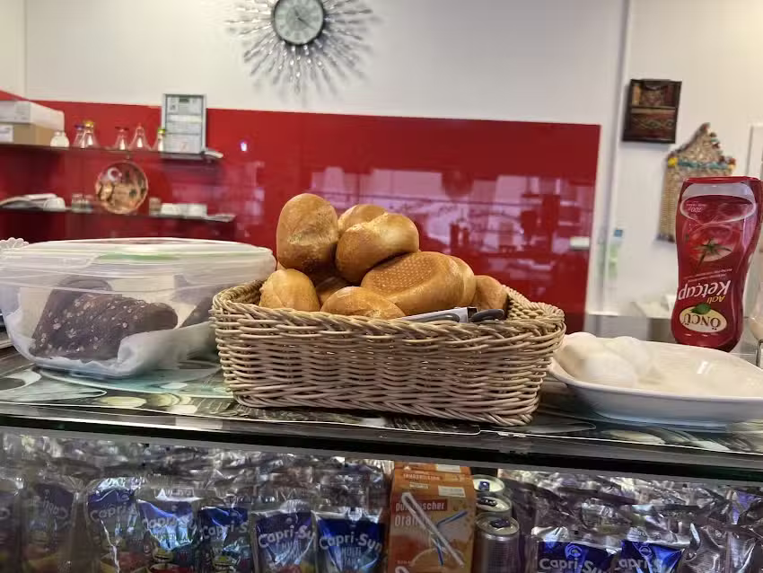 Fr&uuml;hst&uuml;ckscaf&eacute; wanheimerort &ndash; Duisburg