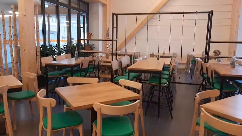 Futterkrippe – Restaurant Baumwipfelpfad