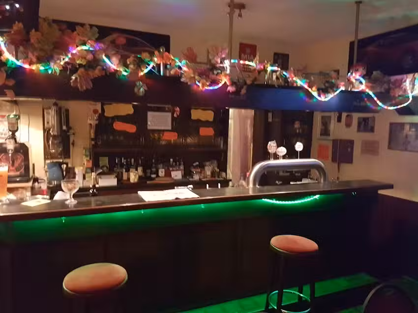 Gasthaus Oldtimer &ndash; &bdquo;do is drei&szlig;isch&ldquo;