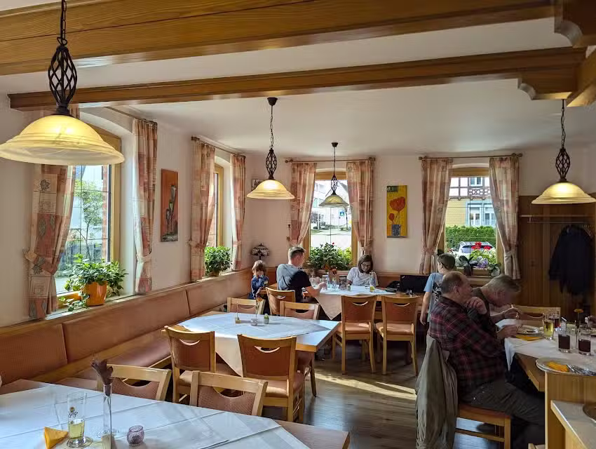 Gasthaus R&ouml;ssle