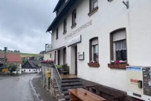 Gasthaus und Pension Döbelt