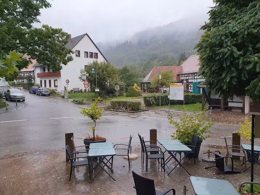 GASTHAUS WEGELNBURG GMBH