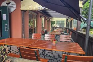 Gasthaus „Zum Hühnernest“