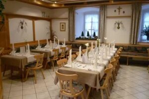 Gasthaus Zum Kouh-Lenzen