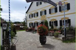 Gasthaus zum Wei&szlig;en R&ouml;&szlig;l Lechbruck