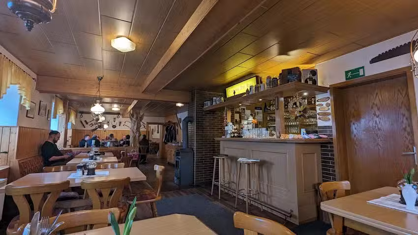 Gasthaus Zur H&ouml;ll