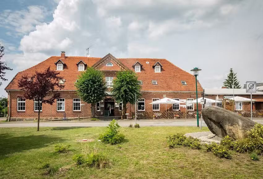 Gasthaus Zwei Linden &ndash; Sabrina Rockenbuch