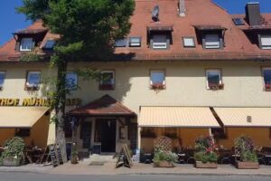 Gasthof-Pension-Brennerei Mühlhäuser