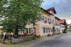 Gasthof Zum Wei&szlig;en Ro&szlig; KG