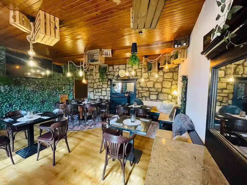 Gastst&auml;tte &ldquo;Am Horn&ldquo; mit Biergarten