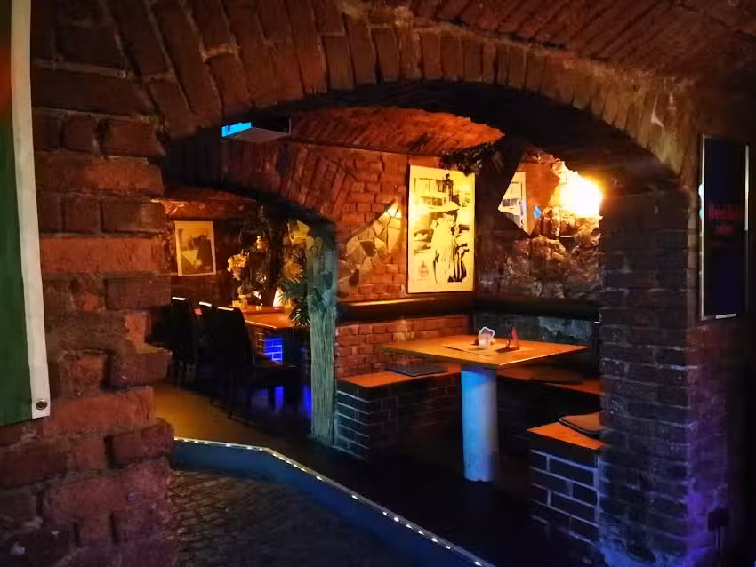 Gastst&auml;tte &bdquo;Kellerbar&ldquo; im Alfred Damm Heim