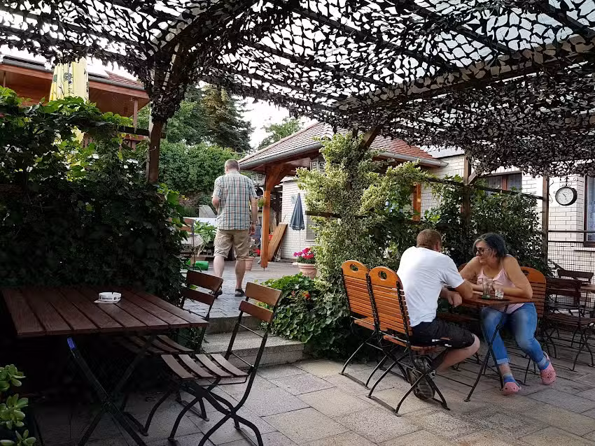 Gastst&auml;tte & Pension &bdquo;Zur Linde&ldquo;