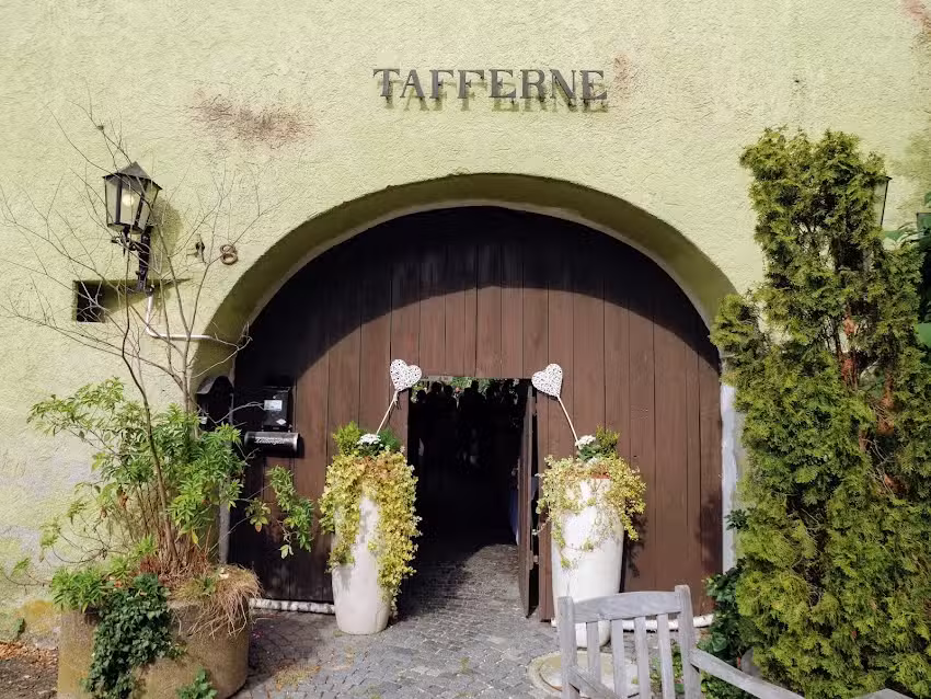 Gastst&auml;tte Schiessl-Tafferne , So,Mo,Die. Ge&ouml;ffnet