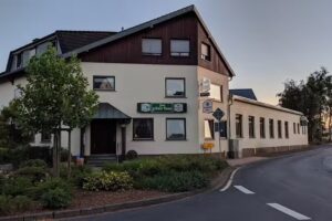 Gastst&auml;tte Zum gr&uuml;nen Baum GmbH