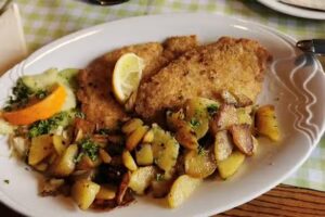 Gaststätte zum Holzbrunnen Catrin Seidel