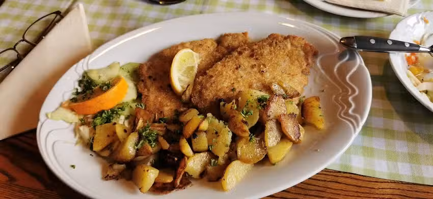Gastst&auml;tte zum Holzbrunnen Catrin Seidel