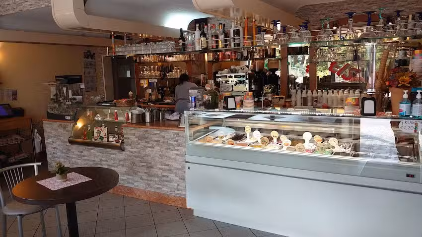 Gelato Eiscaf&eacute; & Pizzeria