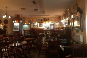 Gelling’s The Bogtrotter Irish Pub