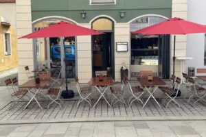 Georges Pizzeria – Eiscafé Dolomiti
