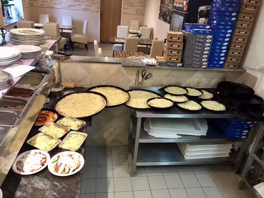 Gihan’s Grill-Pizzeria