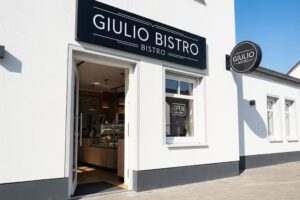 Giulio Bistro & Burger