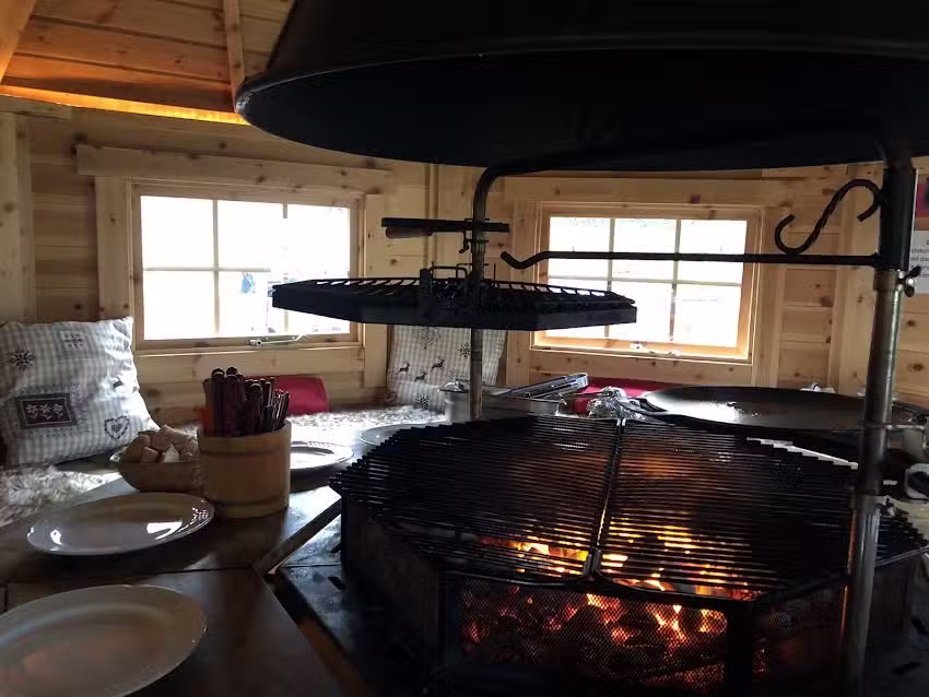 Goldener Hirsch, Binau