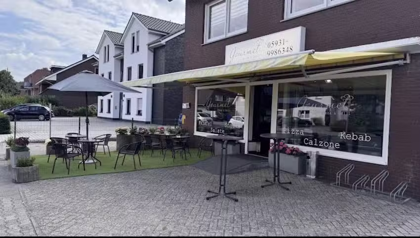 Gourmet Pizza & Grill