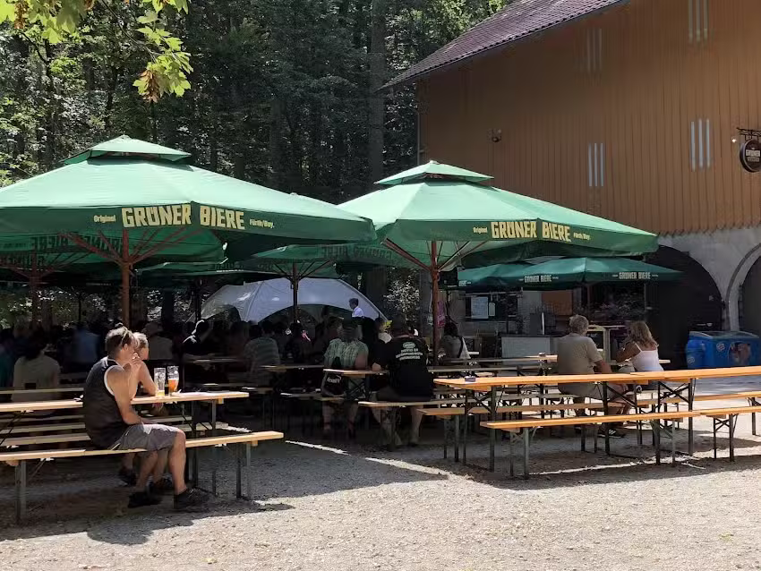 Grüner Felsenkeller