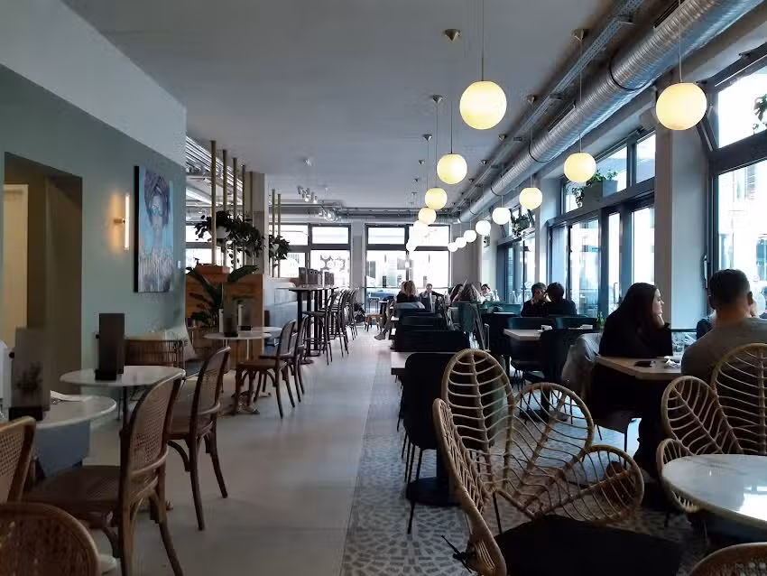 GuMo &ndash; Caf&eacute; | Bistro | Deli