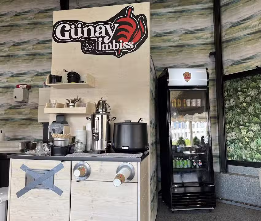 G&uuml;nay Imbiss