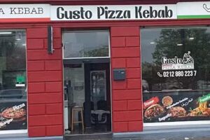 Gusto Pizza Kebab