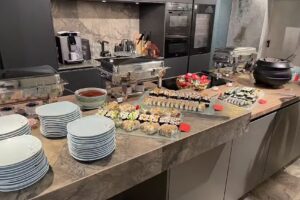 GYOZA BAR