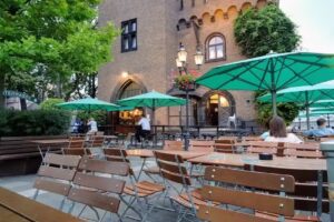 Hafenterrasse am Malakoffturm