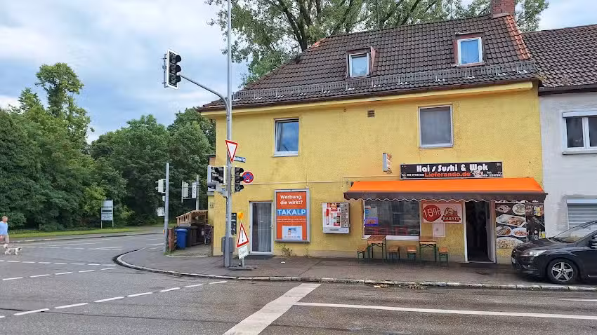 Hai&rsquo;s Sushi & Wok